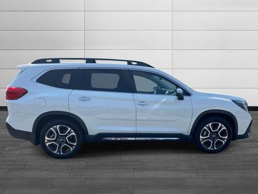 Crystal White Pearl 2023 Subaru Ascent Touring 7-Passenger