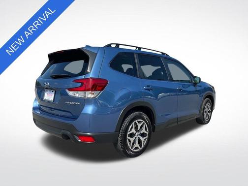 Horizon Blue 2022 Subaru Forester Premium