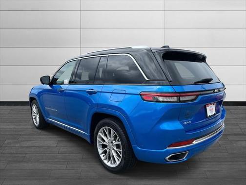 2023 Jeep Grand Cherokee Summit