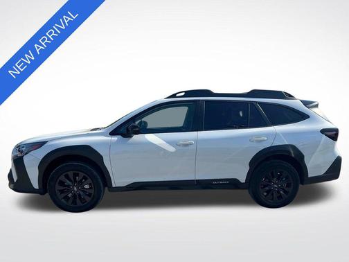 Crystal White Pearl 2025 Subaru Outback Onyx Edition
