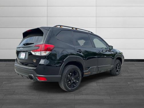 Crystal Black Silica 2024 Subaru Forester Wilderness