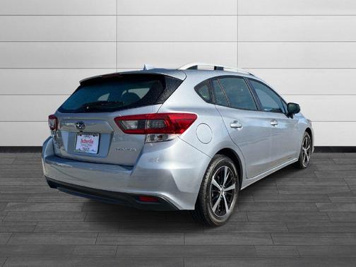 Ice Silver Metallic 2020 Subaru Impreza Premium 5-Door