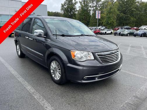 2016 Chrysler Town & Country Limited
