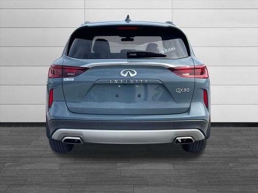 2024 INFINITI QX50 LUXE
