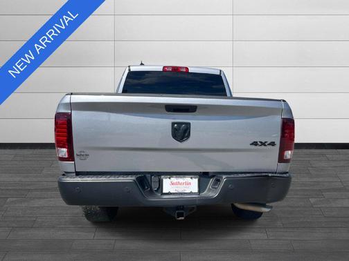 Billet Silver Metallic Clearcoat 2021 RAM 1500 Classic Warlock
