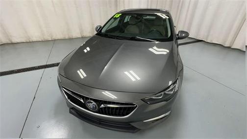 2018 Buick Regal Sportback Essence