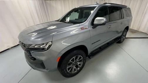 Sterling Gray Metallic 2024 Chevrolet Suburban Z71