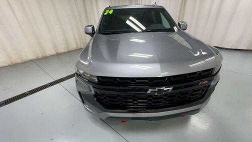 Sterling Gray Metallic 2024 Chevrolet Suburban Z71