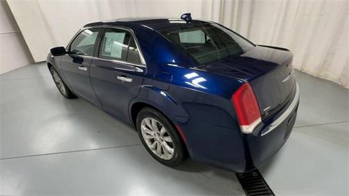 2016 Chrysler 300C Base