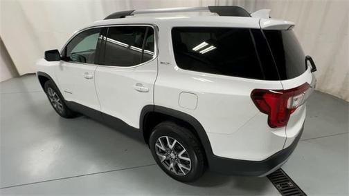 2022 GMC Acadia SLT