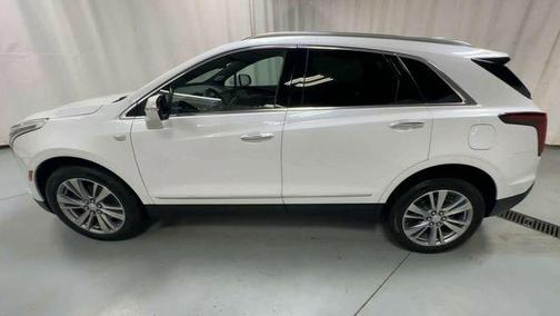 Crystal White Tri-Coat 2024 Cadillac XT5 Premium Luxury