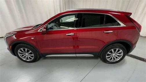 2022 Cadillac XT4 Premium Luxury