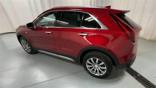 2022 Cadillac XT4 Premium Luxury