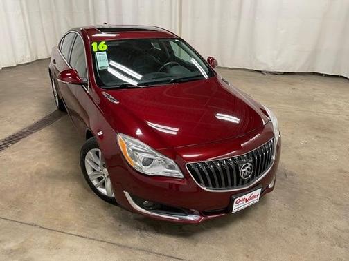 Photo 2 of 26 of 2016 Buick Regal Turbo