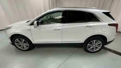 Crystal White Tri-Coat 2024 Cadillac XT5 Premium Luxury