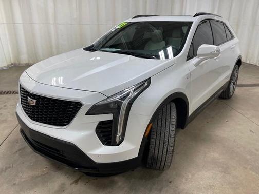 Photo 5 of 27 of 2021 Cadillac XT4 Sport