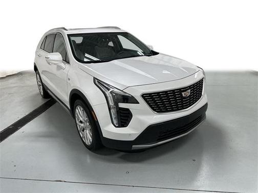 2022 Cadillac XT4 Premium Luxury