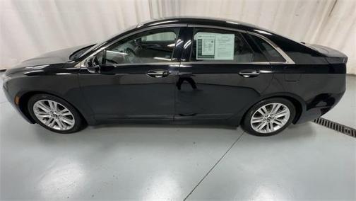 2016 Lincoln MKZ Base