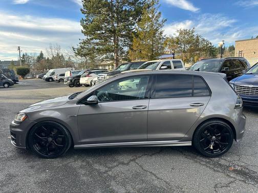 2015 Volkswagen Golf R 4-Door