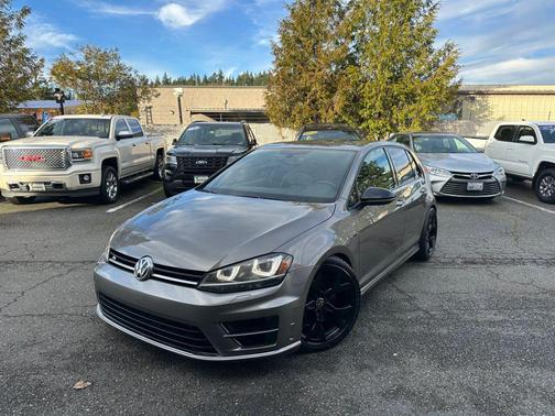 2015 Volkswagen Golf R 4-Door