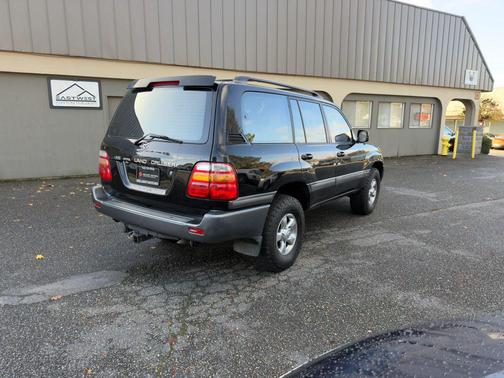 2002 Toyota Land Cruiser Base