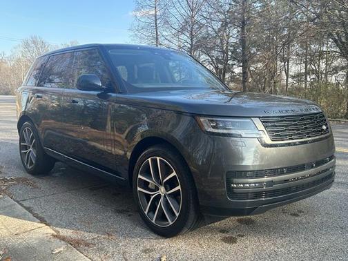 2025 Land Rover Range Rover SE