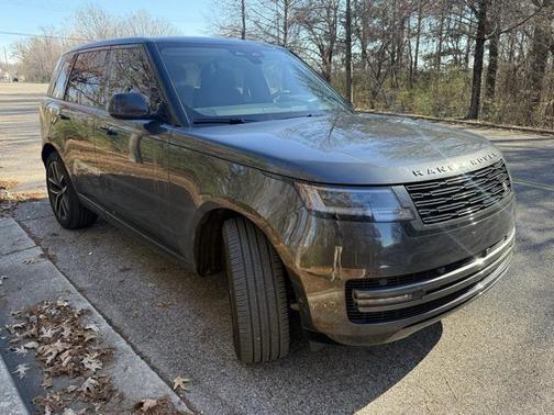 2025 Land Rover Range Rover SE