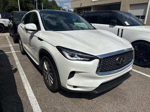 White 2023 INFINITI QX50 LUXE