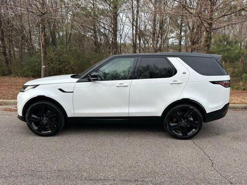 2025 Land Rover Discovery Dynamic SE
