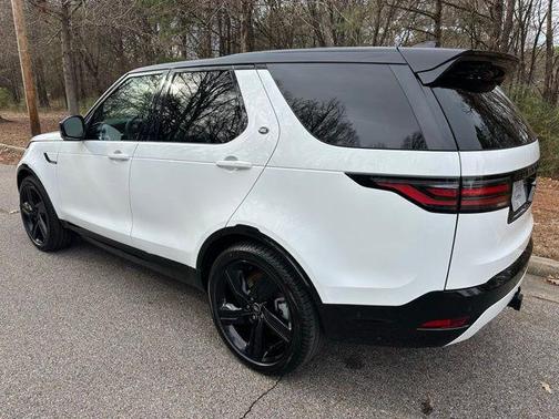 2025 Land Rover Discovery Dynamic SE