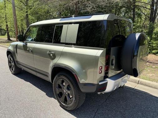 2025 Land Rover Defender S