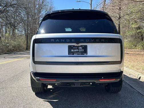 2025 Land Rover Range Rover SE