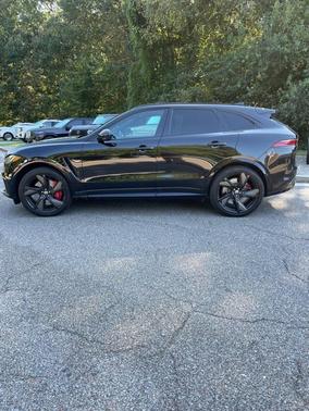 2025 Jaguar F-PACE SVR