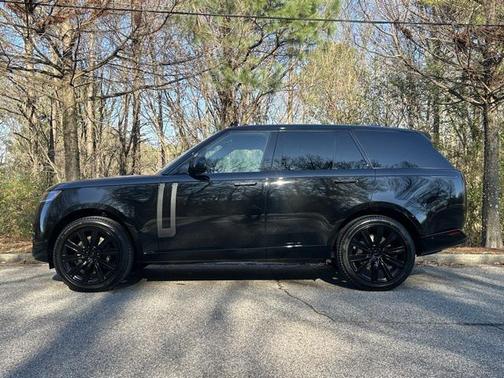 2026 Land Rover Range Rover SE