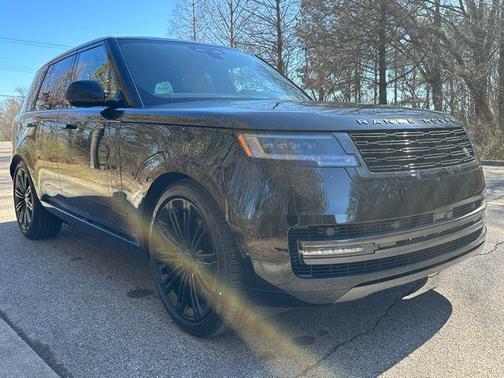 Santorini Black 2026 Land Rover Range Rover SE