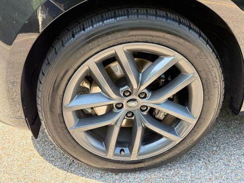Santorini Black Metallic 2023 Land Rover Range Rover Sport SE