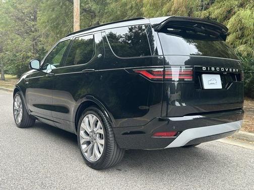 2026 Land Rover Discovery Tempest Edition