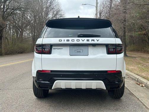 Fuji White 2026 Land Rover Discovery Sport Landmark