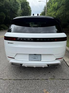 2025 Land Rover Range Rover Sport SE