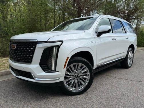Crystal White Tricoat 2025 Cadillac Escalade Premium Luxury