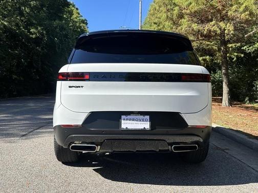 2024 Land Rover Range Rover Sport SE