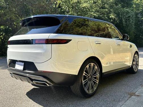 2024 Land Rover Range Rover Sport SE