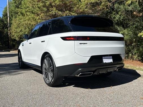 2024 Land Rover Range Rover Sport SE
