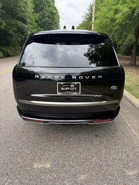 2023 Land Rover Range Rover SE