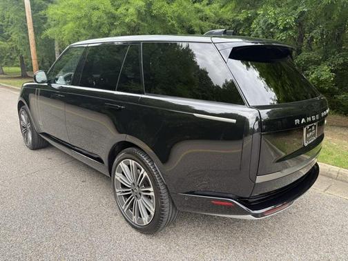 2023 Land Rover Range Rover SE