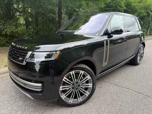 2023 Land Rover Range Rover SE