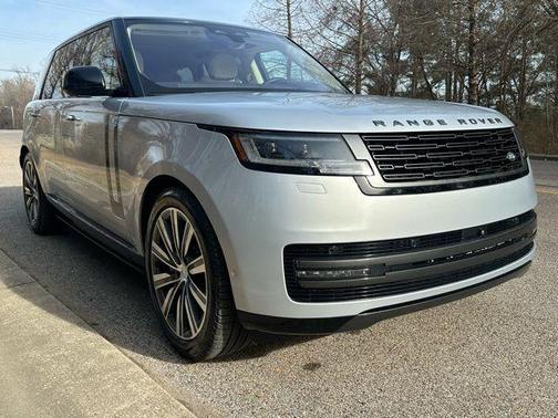 2023 Land Rover Range Rover SE
