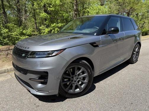 2025 Land Rover Range Rover Sport SE
