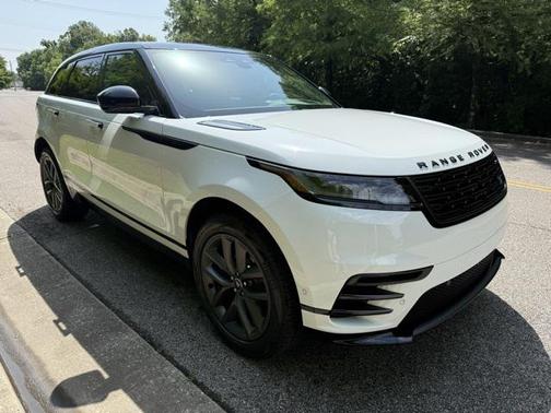 2026 Land Rover Range Rover Velar P250 SE R-Dynamic