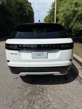 2026 Land Rover Range Rover Velar P250 SE R-Dynamic